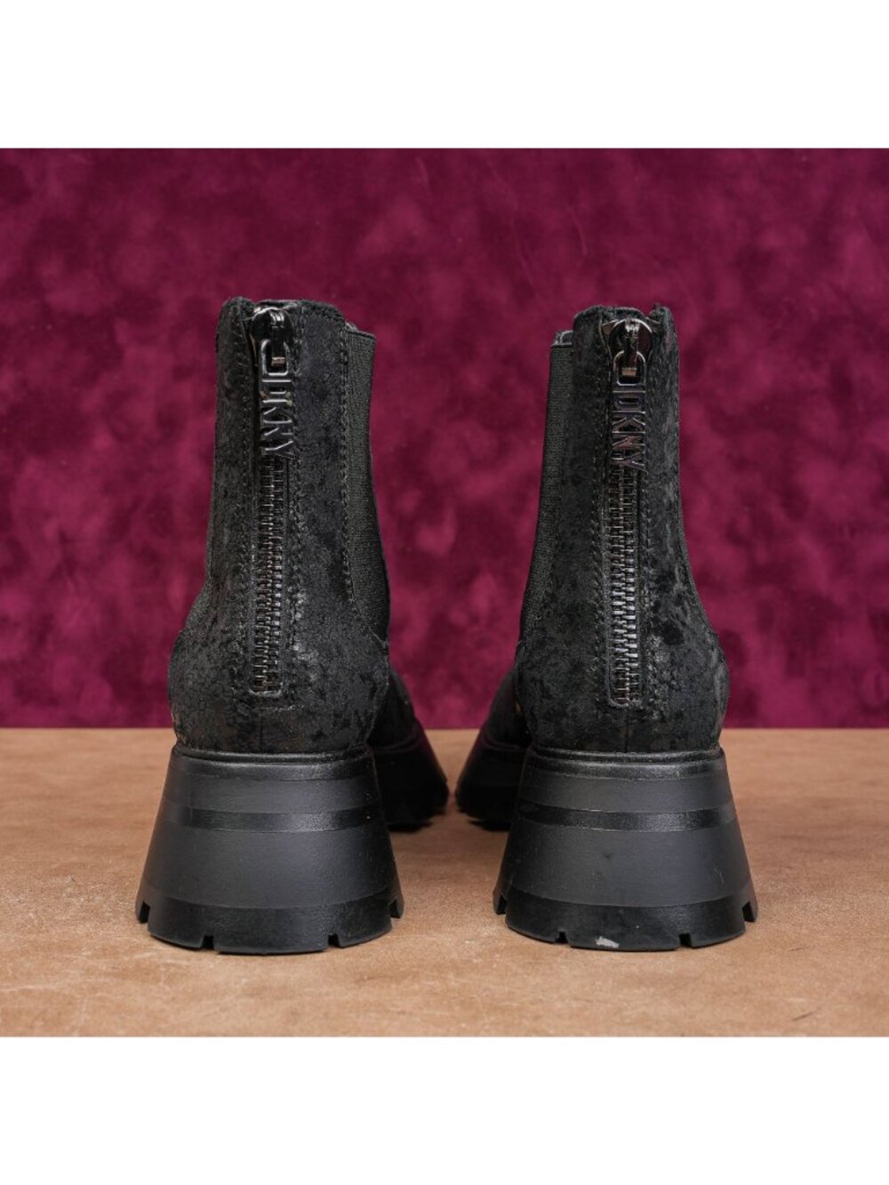 DKNY Women Sasha Chunky Black Leather Festival Party Lug Boots 7US EUR 37 - Picture 3 of 10